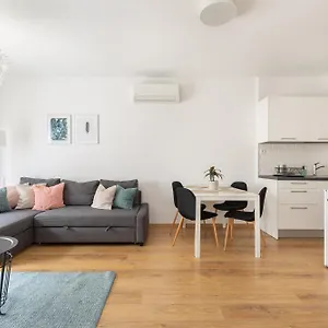 Swu Broadway Konukevi Budapeşte